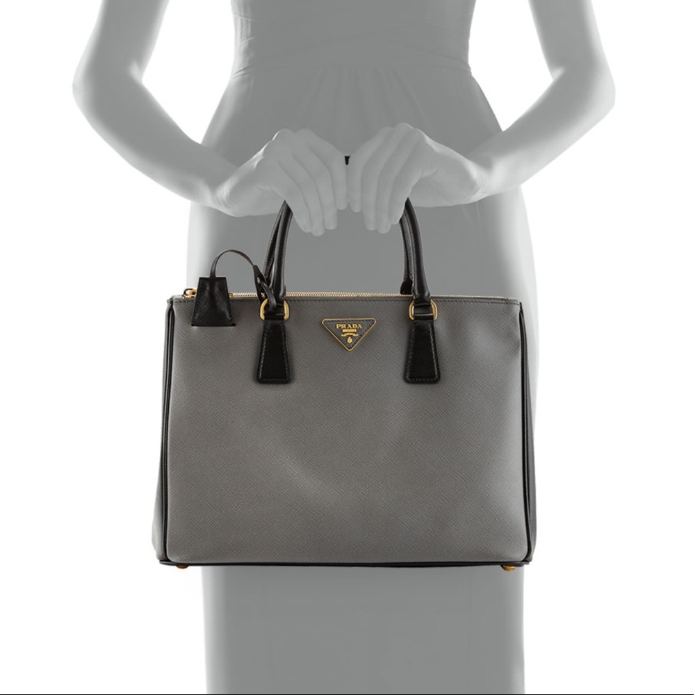 Prada Saffiano Lux Bicolor Double-Zip Tote - Picture 3 of 4